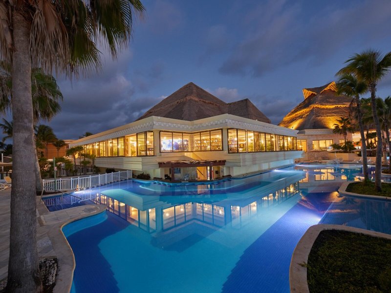 Bahia Principe Luxury Akumal 11