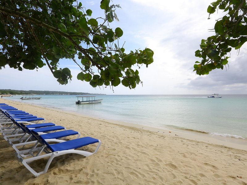 Merril´s Beach Resort II 11