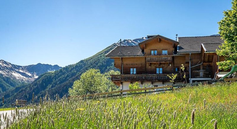 Gutwenger Ferienwohnungen & Almhütten 3