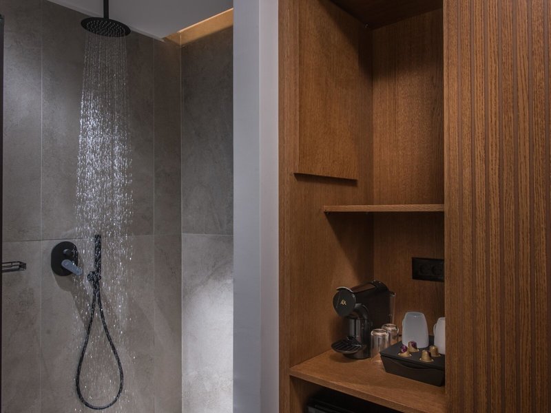 Noble Hotel & Suites 27