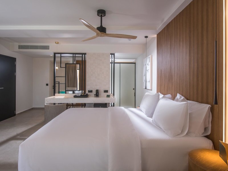 Noble Hotel & Suites 29