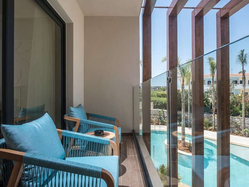 Noble Hotel & Suites 44