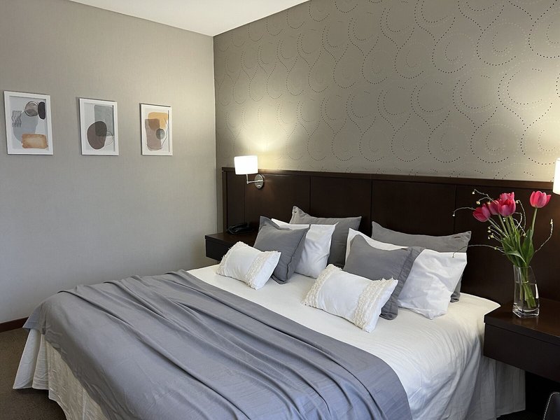 Howard Johnson Inn Palermo 19 - Room Example