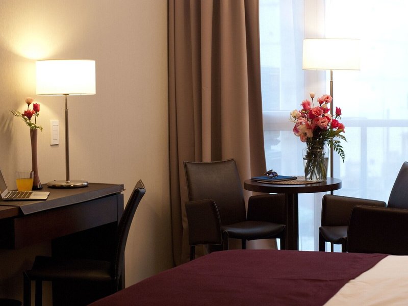Howard Johnson Inn Palermo 21 - Room Example