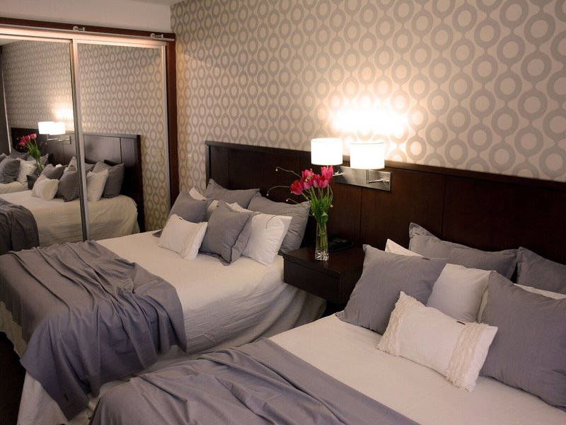 Howard Johnson Inn Palermo 24 - Room Example