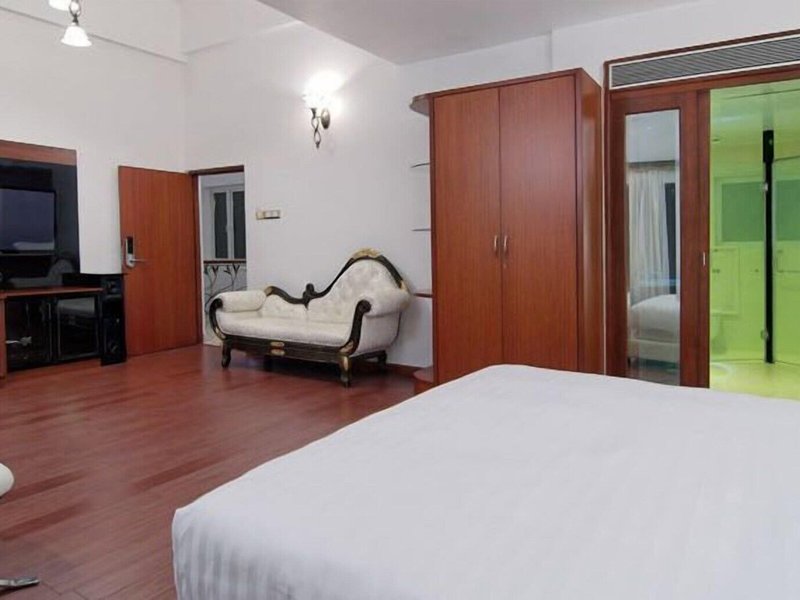 White Pearl Suites 2