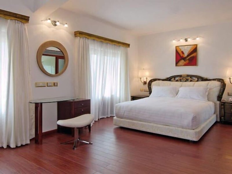 White Pearl Suites 3