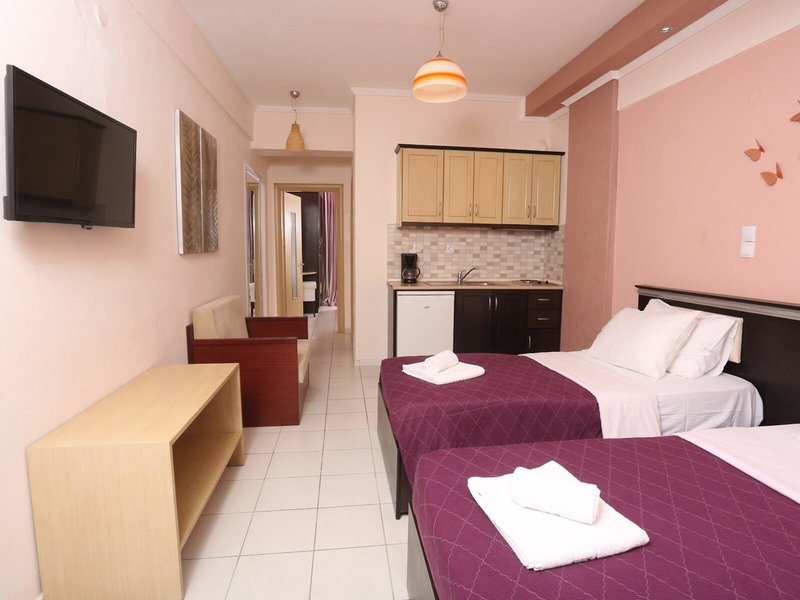 Anna Maria Paradise 14