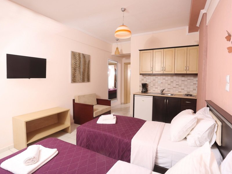 Anna Maria Paradise 15