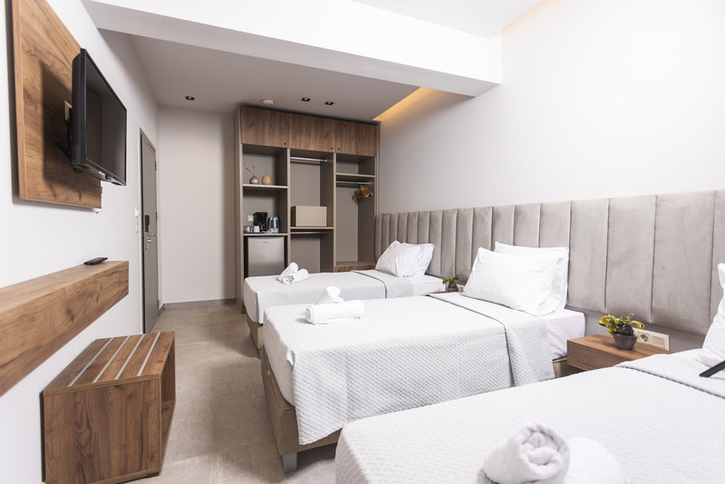 Anna Maria Paradise 25