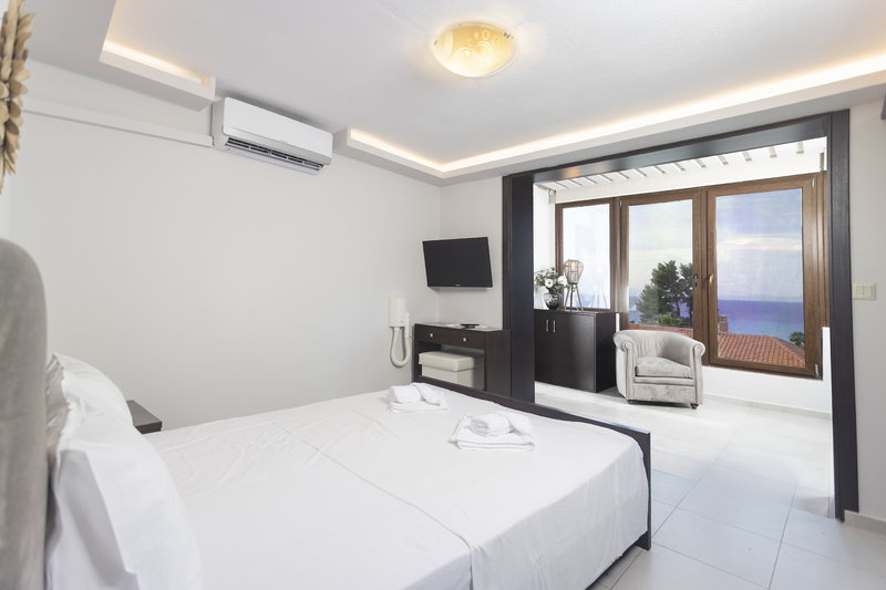 Anna Maria Paradise 28