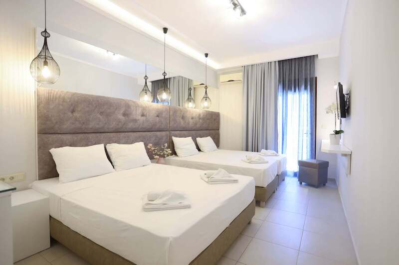 Anna Maria Paradise 9