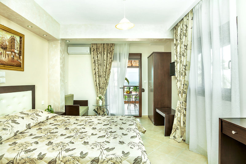 Anna Maria Paradise 6