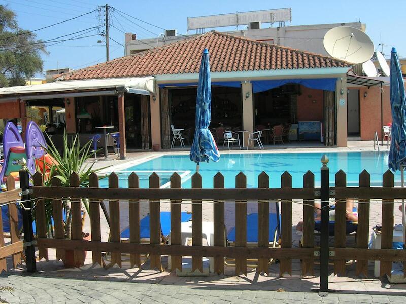 Amadeus Hawaii Studios & Apartments 2