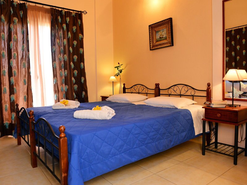 Syraina Studios & Rooms 19