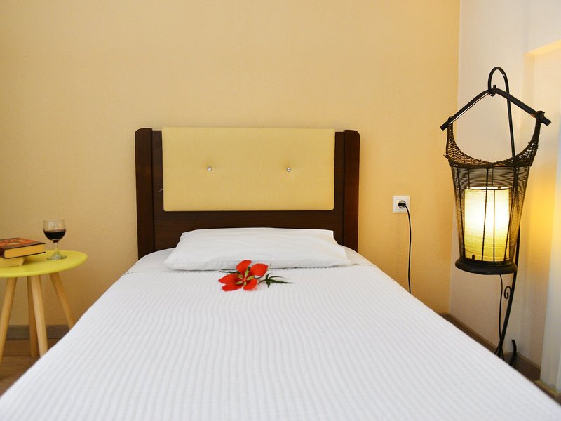 Syraina Studios & Rooms 23