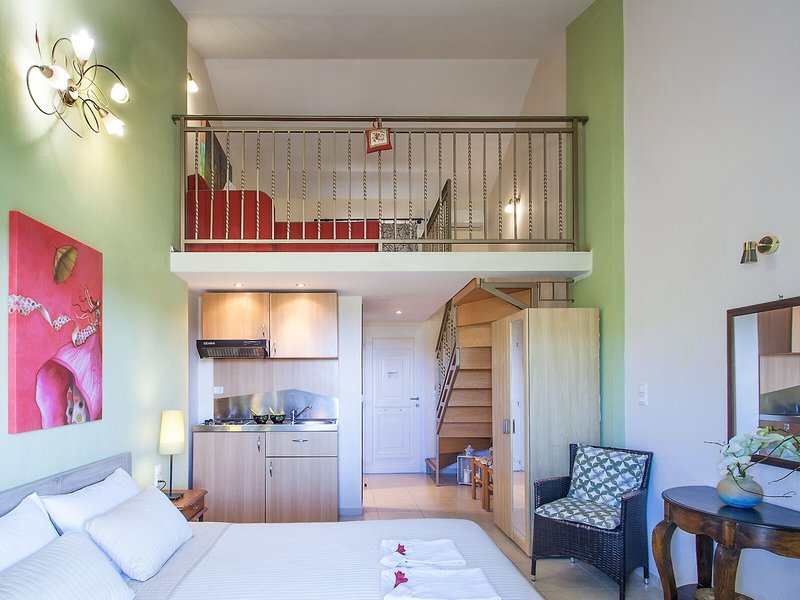 Syraina Studios & Rooms 27