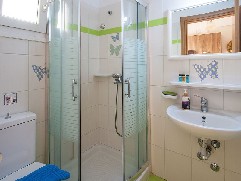 Syraina Studios & Rooms 34