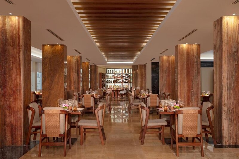 Dreams Sands Cancun Resort & Spa 10