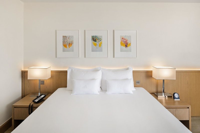 Ja Beach Hotel 12