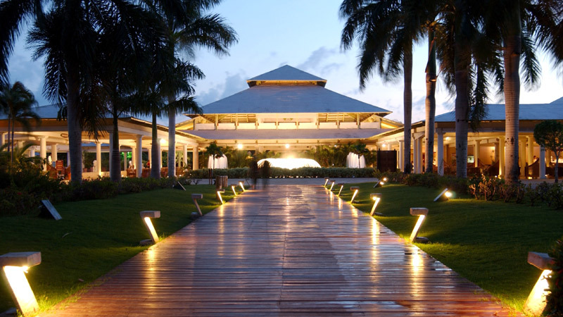 Catalonia Bavaro 1