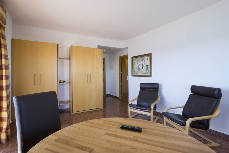 Hotel Apartamentos Bajondillo 21