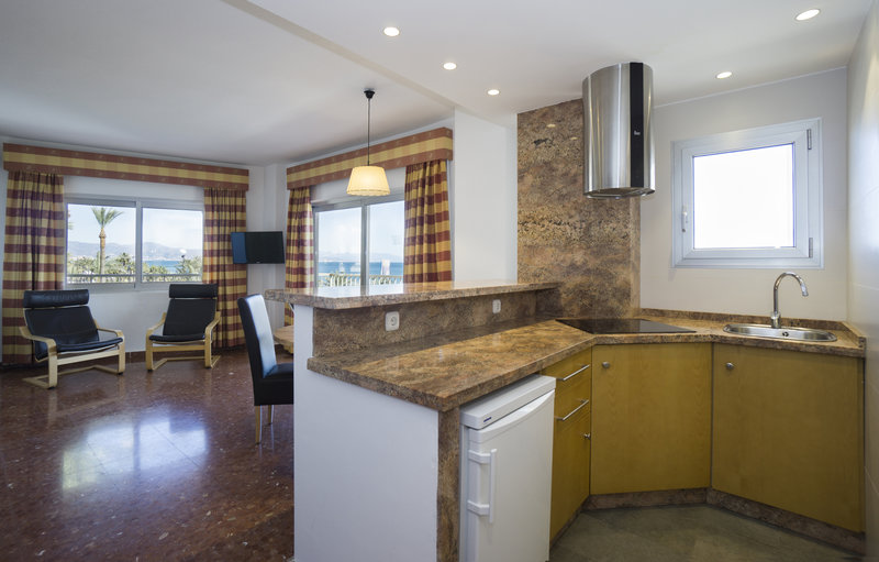 Hotel Apartamentos Bajondillo 24