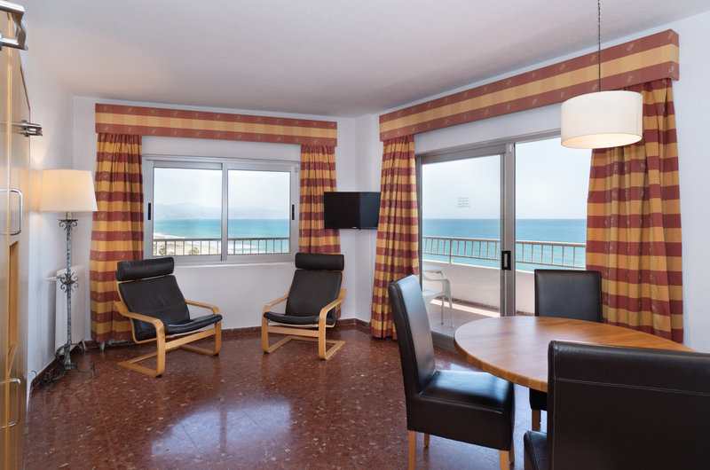 Hotel Apartamentos Bajondillo 11