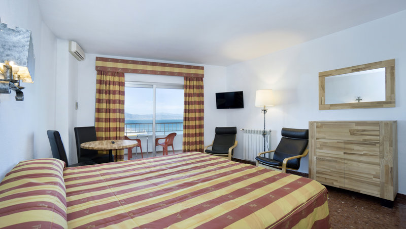 Hotel Apartamentos Bajondillo 15