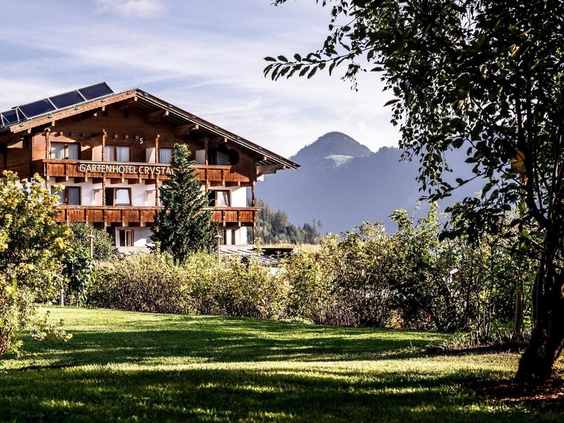 Gartenhotel Crystal Fügen 2
