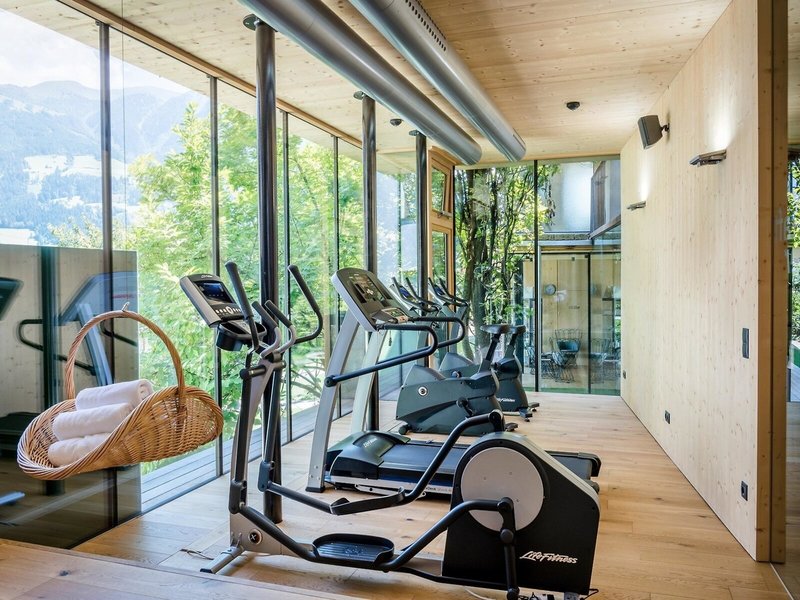 Gartenhotel Crystal Fügen 23