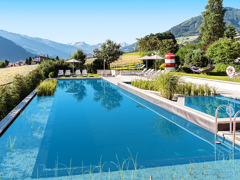 Gartenhotel Crystal Fügen 2