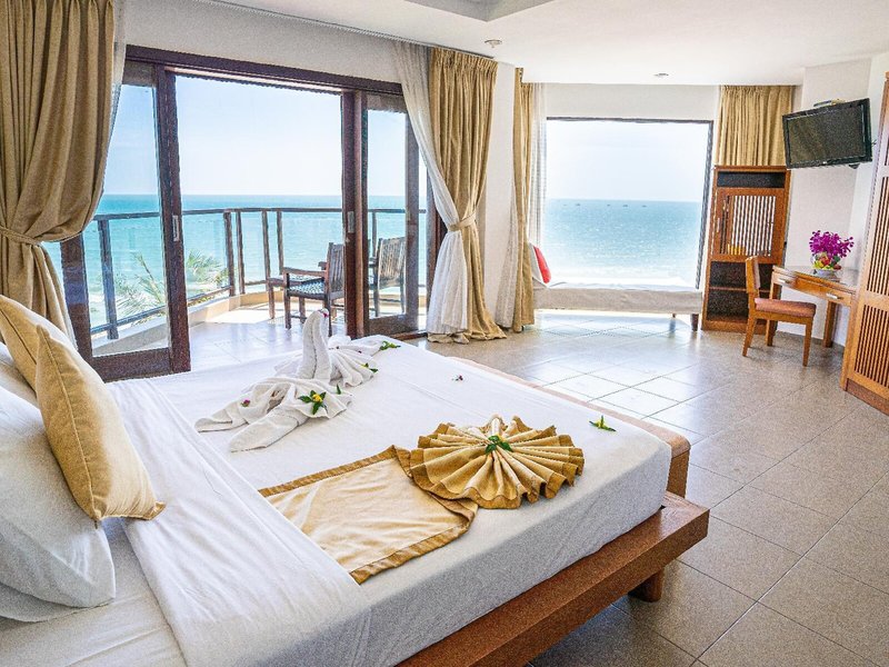 Unique Muine Resort 1