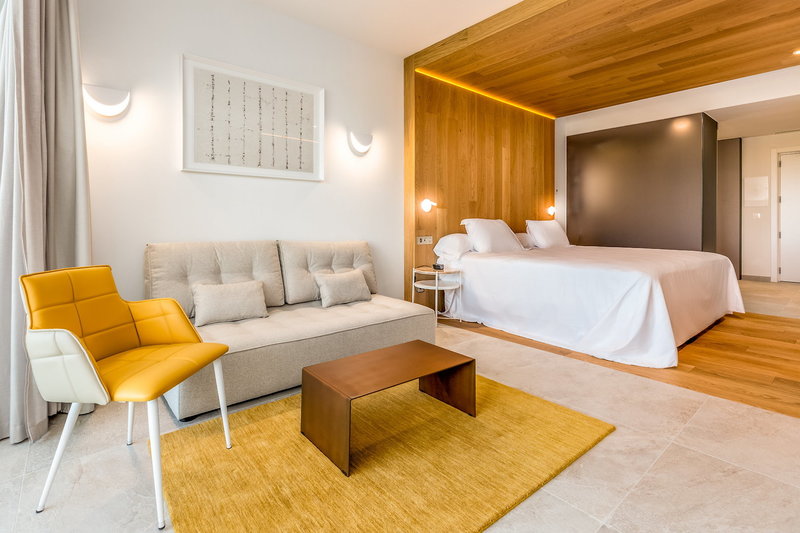 Higueron Hotel Malaga, Curio Collection by Hilton 28