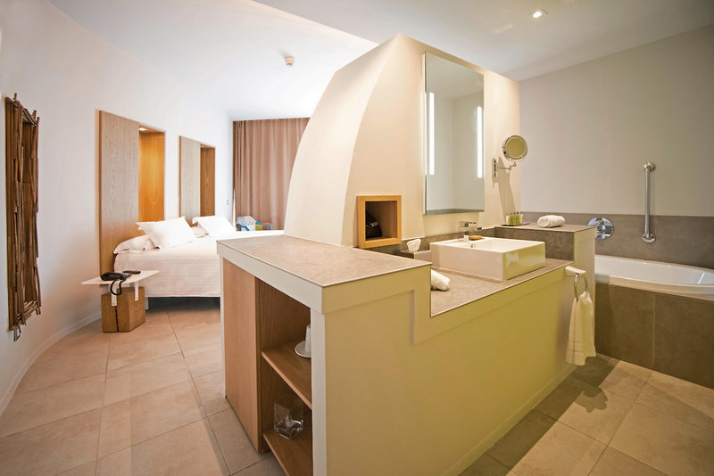 Higueron Hotel, Curio collection by Hilton  10