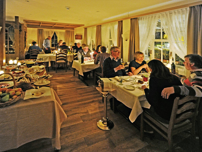 Alpenblick Hotel & Chalet-Resort Wilderswil 11