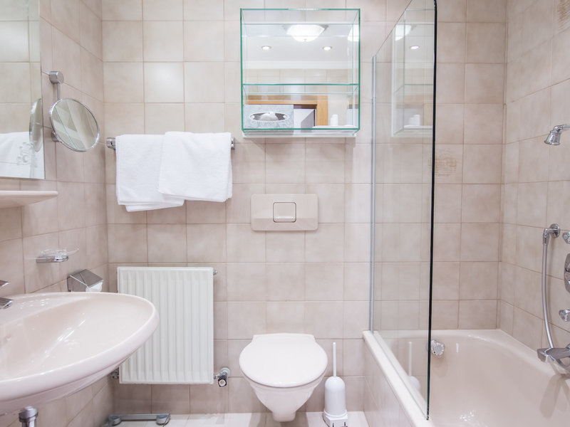 Neue Post Hippach 40