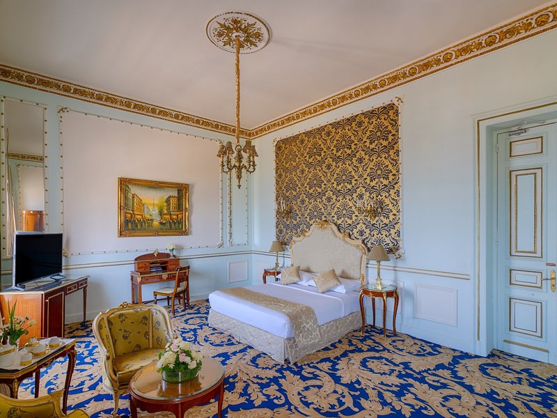Le Metropole 9 - Room Example