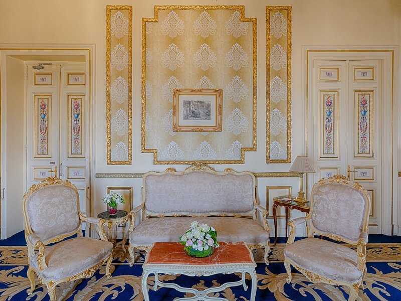Le Metropole 11 - Room Example