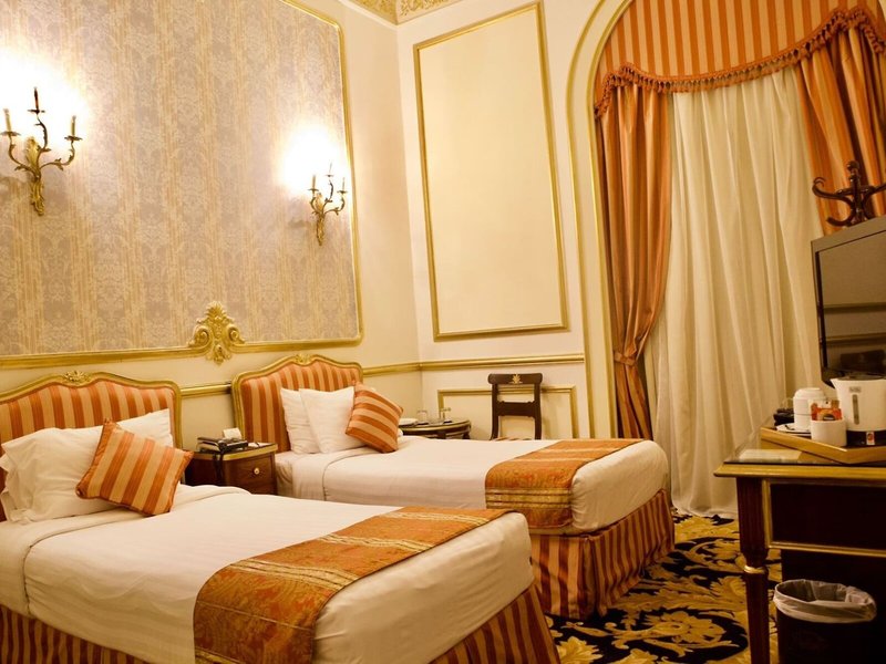 Le Metropole 27 - Room Example