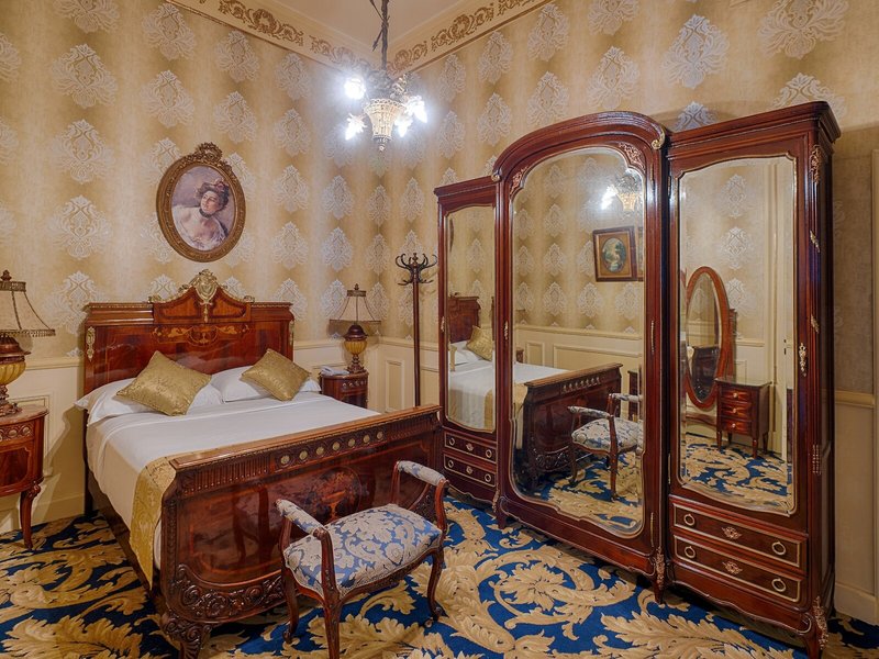 Le Metropole 37 - Room Example