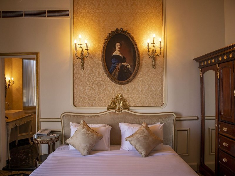 Le Metropole 42 - Room Example