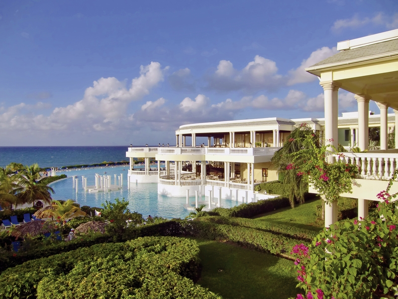 Grand Palladium Lady Hamilton Resort & Spa 4