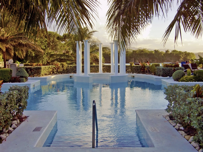 Grand Palladium Lady Hamilton Resort & Spa 10