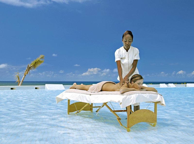 Grand Palladium Lady Hamilton Resort & Spa 23