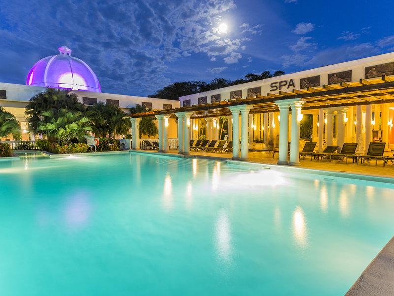 Grand Palladium Lady Hamilton Resort & Spa 11