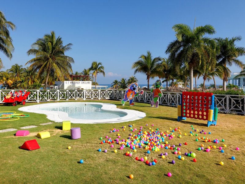 Grand Palladium Lady Hamilton Resort & Spa 16