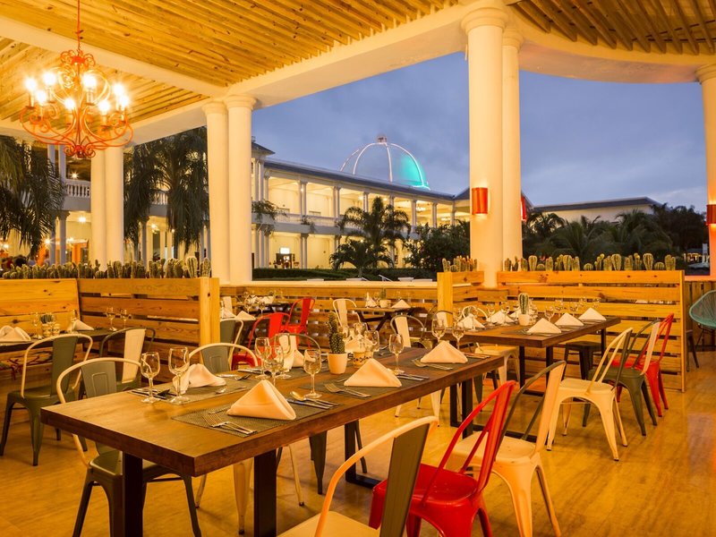 Grand Palladium Lady Hamilton Resort & Spa 37