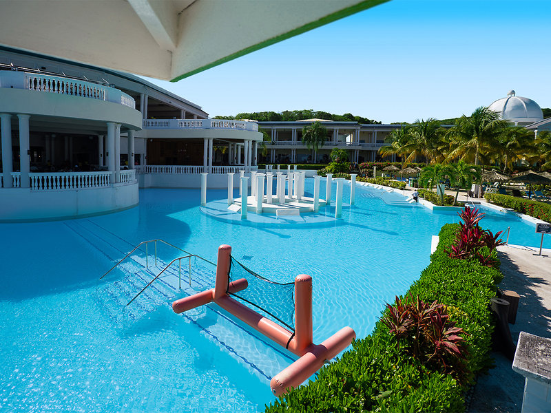 Grand Palladium Lady Hamilton Resort & Spa 1