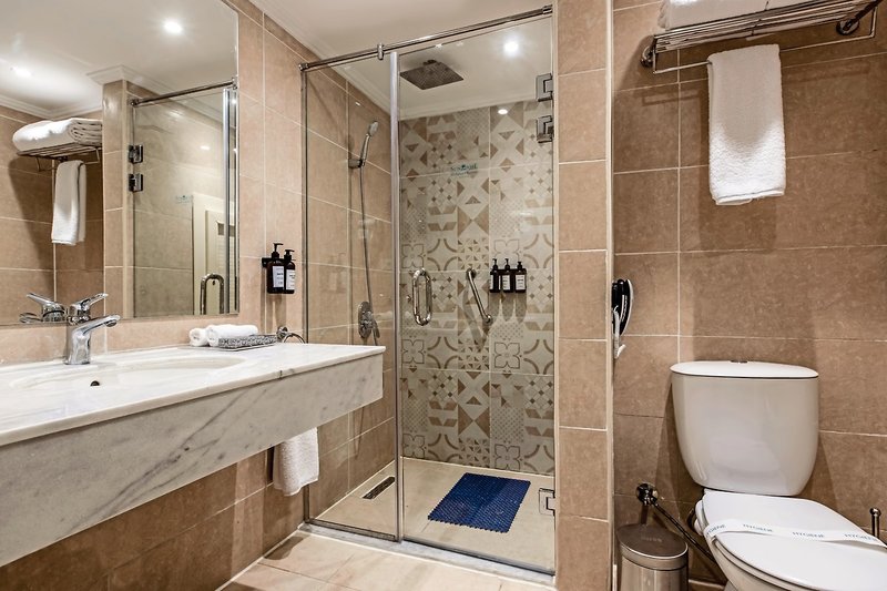 Sunrise Holidays Resort - Erwachsenenhotel 15 - Bathroom Example